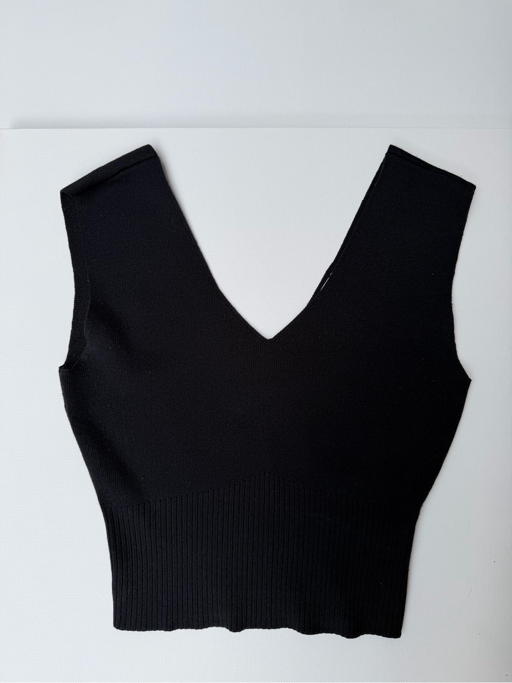 OAK + FORT Black V-Neck Ribbed Crop Tank